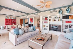 Apt w 2br-beachfront Private Pool in Sotogrande