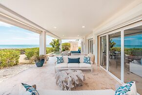 Apt w 2br-beachfront Private Pool in Sotogrande