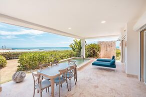 Apt w 2br-beachfront Private Pool in Sotogrande