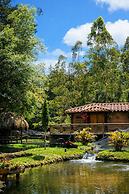 Refugio Natural - Guarne - Cabañas Ecológicas con Jacuzzi e hidromasaj