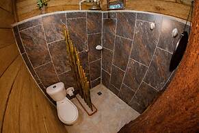 Refugio Natural - Guarne - Cabañas Ecológicas con Jacuzzi e hidromasaj