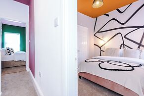 Modern 4-Bedroom in Manchester