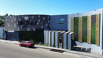 MOTEL DUBAI