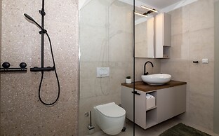 Holiday House Jewel With Private Pool