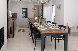 Holiday House Jewel With Private Pool