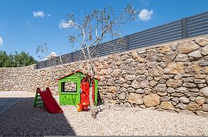 Holiday House Jewel With Private Pool
