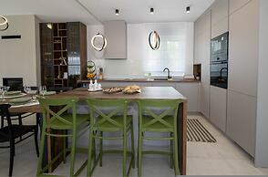 Holiday House Jewel With Private Pool