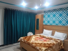 Hotel The Queen