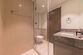 Spacious Elegant 3BR Urban Retreat