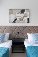 Spacious Elegant 3BR Urban Retreat
