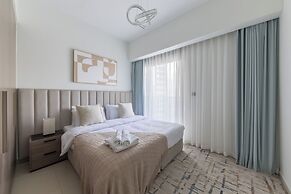 Spacious Elegant 3BR Urban Retreat