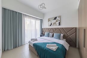 Spacious Elegant 3BR Urban Retreat