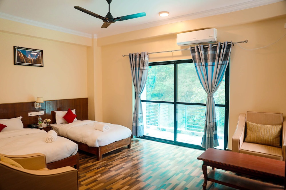Shrestha Hotel HotSpring