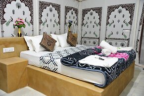 Malra Heritage Camp Sam