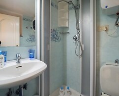 Picagetta Tiny Room with AC