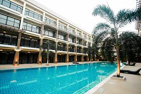 Summer Tree Hotel