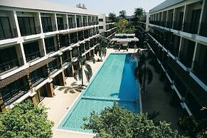 Summer Tree Hotel