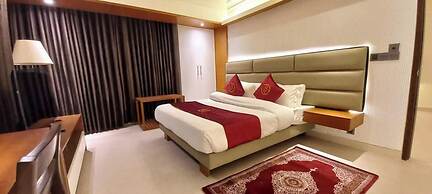 Royal Pearl Suites