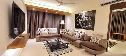 Royal Pearl Suites