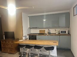 Arona 2-bed Apt, Sleeps 5 With Outdoor Pool