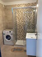 Arona 2-bed Apt, Sleeps 5 With Outdoor Pool