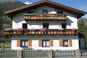 Apartment With a Shared Sauna in Bichlbach