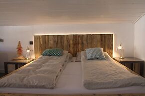 Apartment With a Shared Sauna in Bichlbach