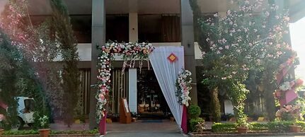 THE GRAND