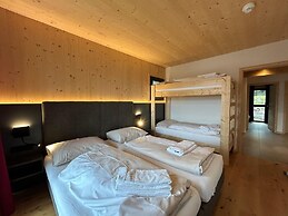 Nice Chalet With Sauna