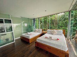 Ocean Lounge Bungalow