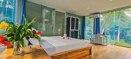 Ocean Lounge Bungalow