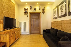 Africana by Grand Apartments