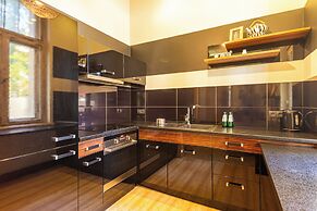Africana by Grand Apartments