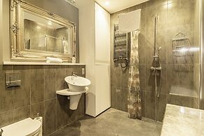 Africana by Grand Apartments