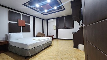 Gumi TwoYa Motel