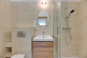 Laguna 3 by Grand Apartments