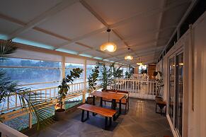 The Boat Club