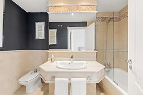 Molo Residences Boutique Apartment & Spa