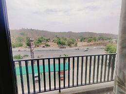 Hotel White Lotus