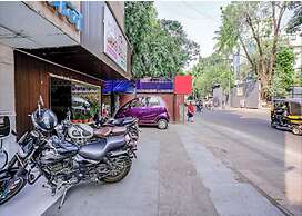 Hotel Gargi Deluxe