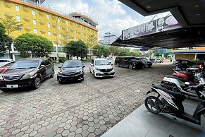 Lucky Star Hotel Near Harbour Bay Batam