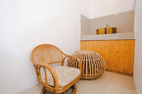 Monaliza Surf Resort