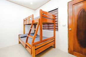 Monaliza Surf Resort