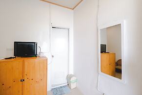 Monaliza Surf Resort