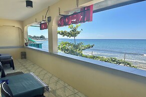 Monaliza Surf Resort