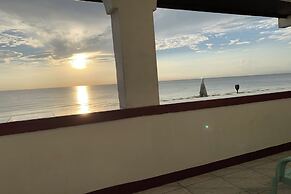 Monaliza Surf Resort