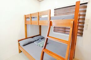 Monaliza Surf Resort