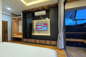 Ashi Poshtel