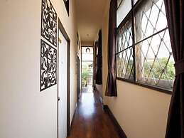 Ashi Poshtel