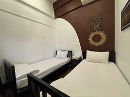 Ashi Poshtel